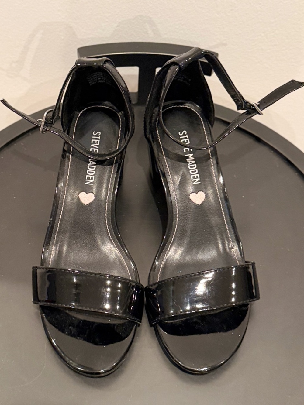 Steve Madden Carrlson Big Girl Sz 3 Black Patent Leather Block Heel Like New